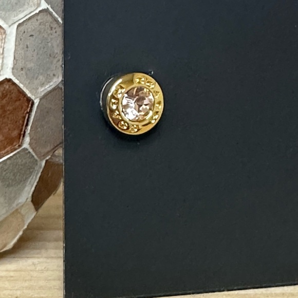 NWTs Coach Open Circle Stone Stud Earrings - Picture 2 of 2